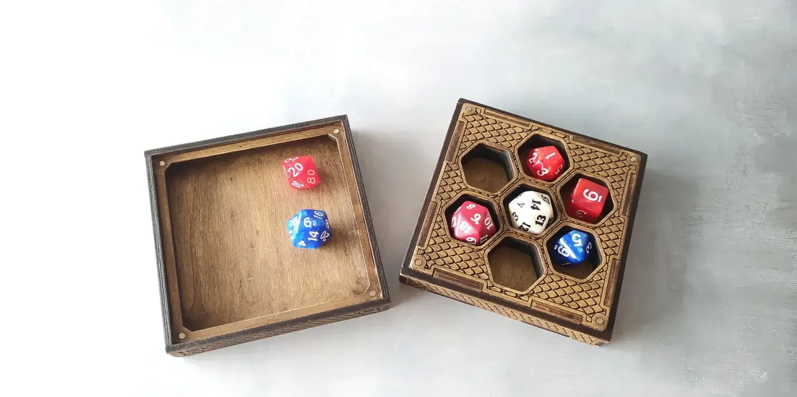 Serra: d20 Dice Tray & Storage Box